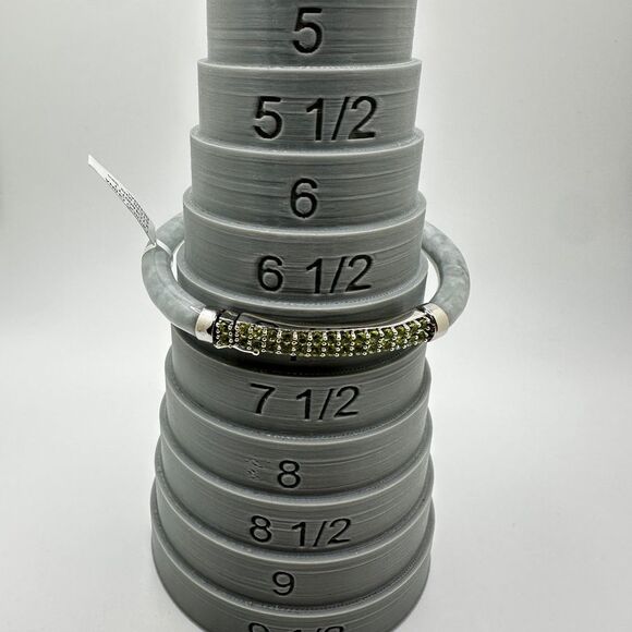 NWT Green/Gray Jadeite, Peridot bracelet with sterling silver hardware! - Picture 11 of 12